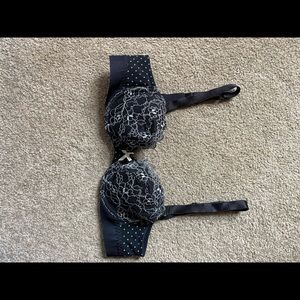 🤍🖤B- Tempted Laced Bralette 🖤🤍